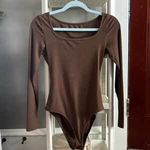 Set of 2 Bodysuits, Size small brown and black